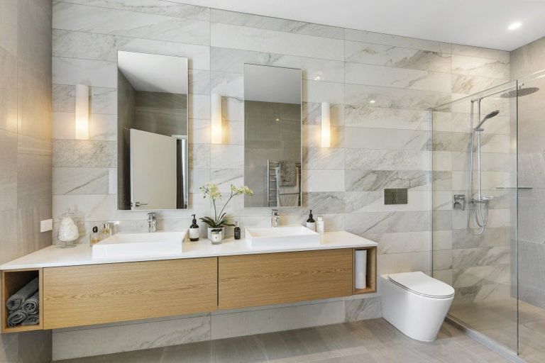 Photo of property in 1a Maleme Avenue, Belmont, Auckland, 0622