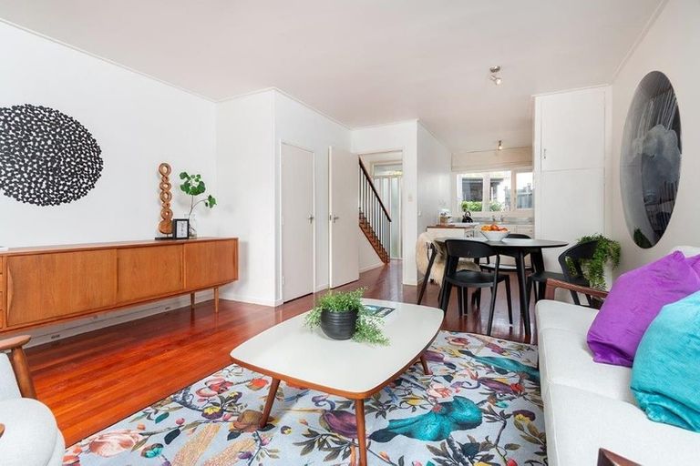 Photo of property in 2/55a Hepburn Street, Freemans Bay, Auckland, 1011