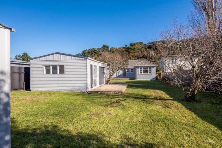 Photo of property in 23 Dover Road, Wainuiomata, Lower Hutt, 5014