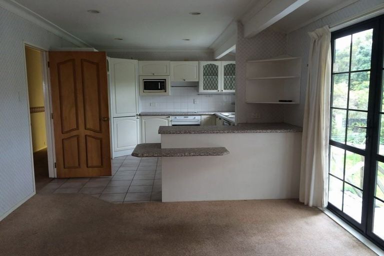 Photo of property in 30 Hoskins Avenue, Hillsborough, Auckland, 1042