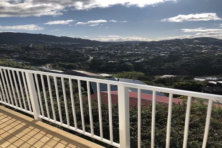 Photo of property in 1/48 Winston Street, Crofton Downs, Wellington, 6035