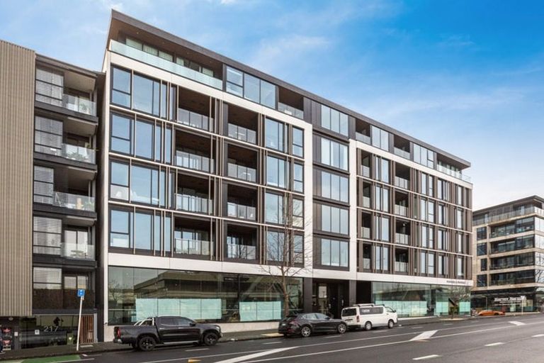 Photo of property in Crest Apartments, 110/199 Great North Road, Grey Lynn, Auckland, 1021