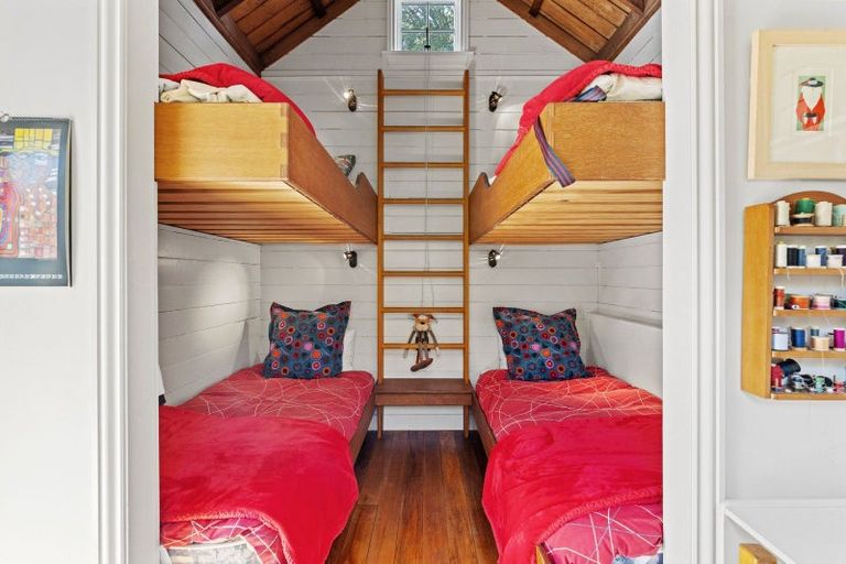 Photo of property in 21 Anglesea Street, Arrowtown, 9302