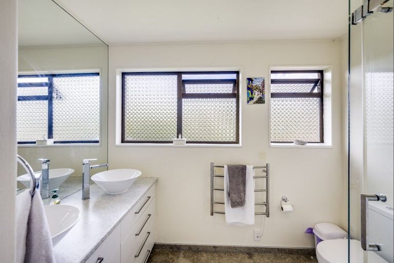 Photo of property in 17 Leeds Place, Tamatea, Napier, 4112