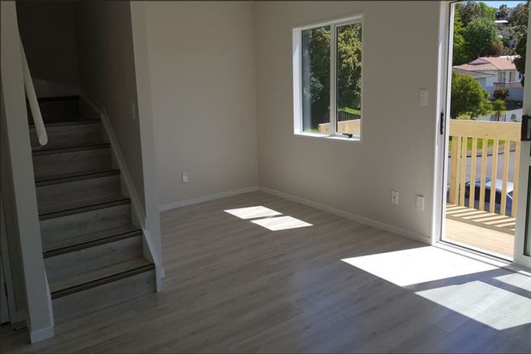 Photo of property in 10 Sequoia Place, Sunnynook, Auckland, 0620