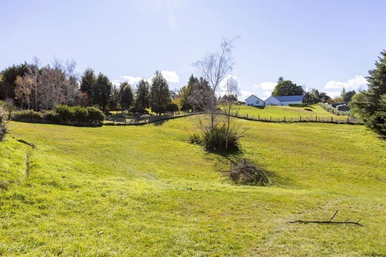 Photo of property in 214 Mapara Road, Acacia Bay, Taupo, 3385