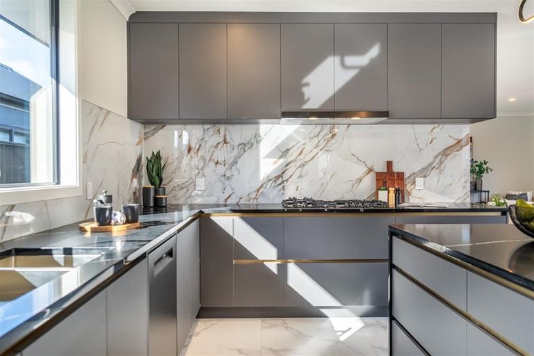 Photo of property in 17 Cynisca Crescent, Wallaceville, Upper Hutt, 5018