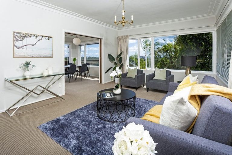 Photo of property in 1/73 Ocean View Road, Hillcrest, Auckland, 0627