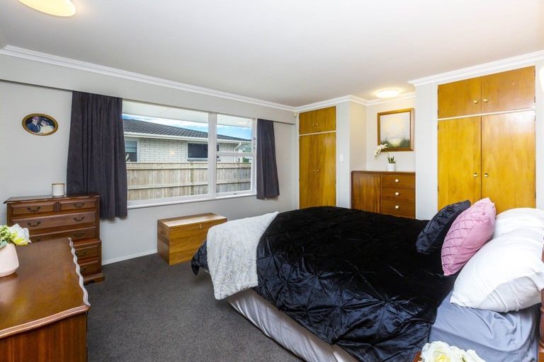 Photo of property in 50 Wai-iti Crescent, Woburn, Lower Hutt, 5010