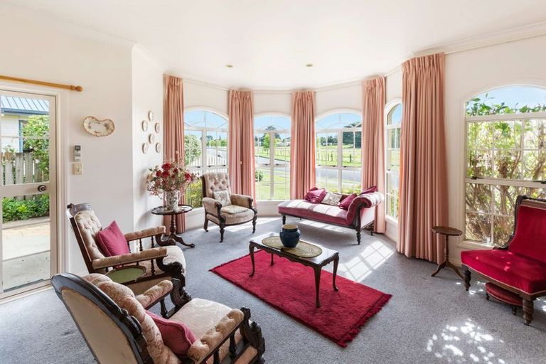 Photo of property in 3 Barnett Drive, Marton, 4710