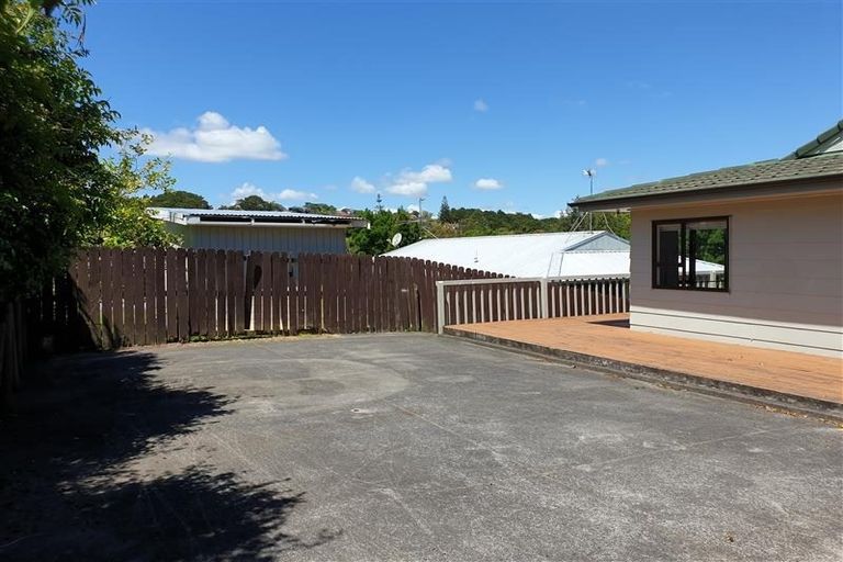 Photo of property in 6 Everglade Drive, Goodwood Heights, Auckland, 2105