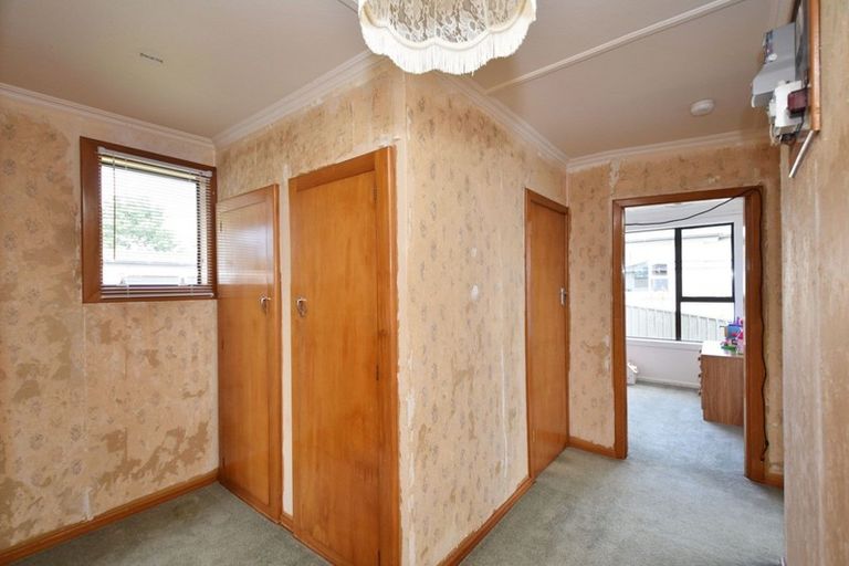 Photo of property in 58 Kilmarnock Street, Wallacetown, 9816