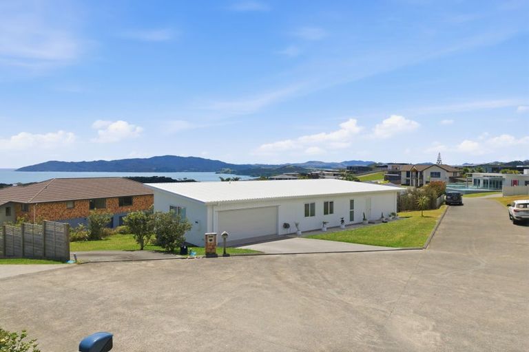 Photo of property in 34 Eagles Way, Cable Bay, 0420