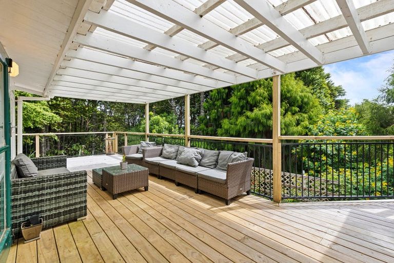 Photo of property in 130 Opanuku Road, Henderson Valley, Auckland, 0612
