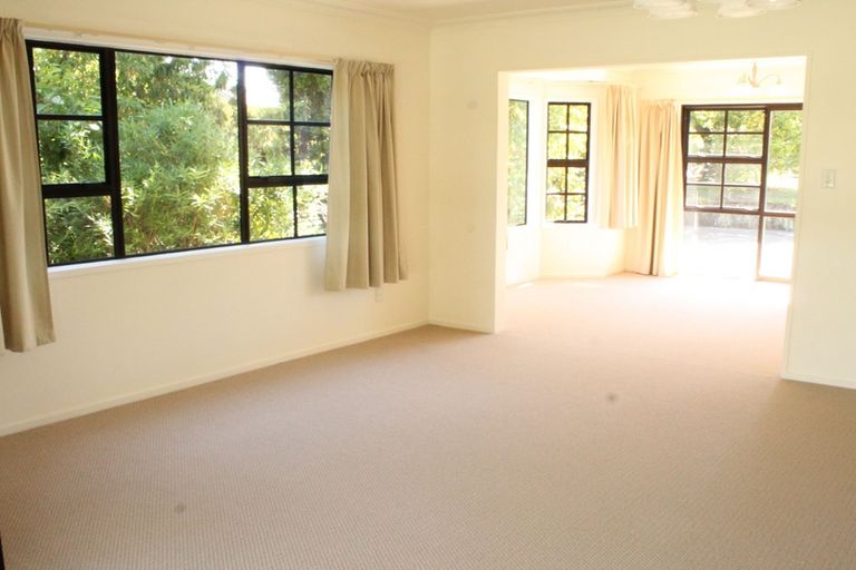 Photo of property in 63 Rokino Road, Hilltop, Taupo, 3330