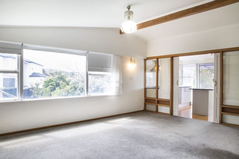 Photo of property in 5 Tiber Road, Forrest Hill, Auckland, 0620