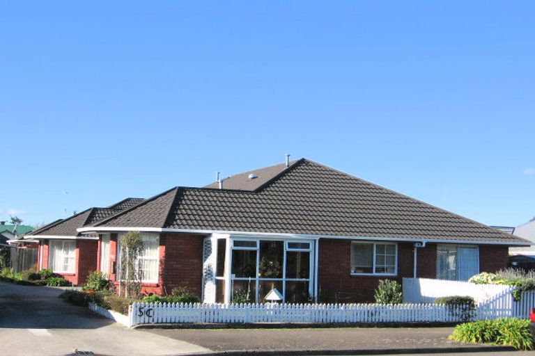 Photo of property in 5b Carroll Street, Palmerston North, 4410