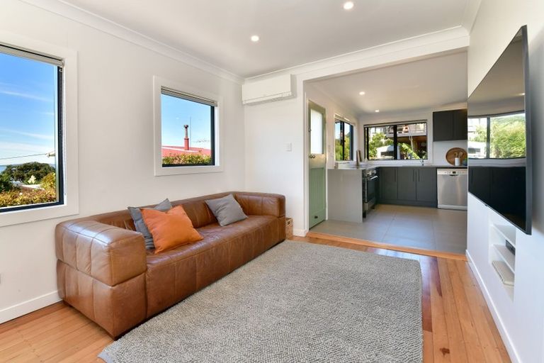 Photo of property in 1/9 Capitol Road, Matakatia, Whangaparaoa, 0930