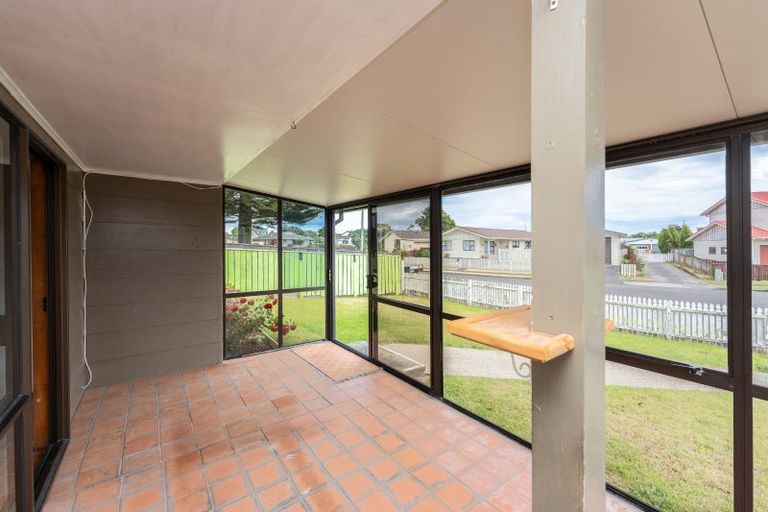 Photo of property in 13 Hewson Crescent, Otaki Beach, Otaki, 5512