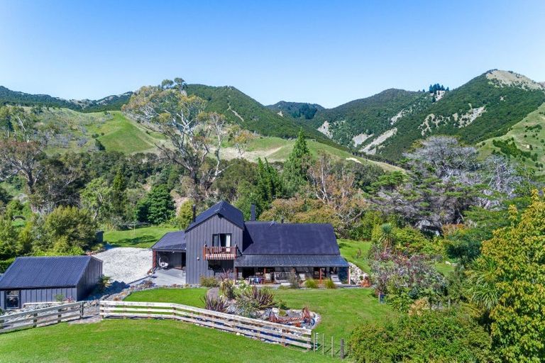Photo of property in 1131 Whakarau Road, Otoko, Te Karaka, 4092
