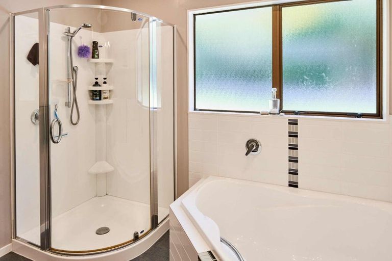 Photo of property in 16 Saint Aidans Way, Tawa, Wellington, 5028