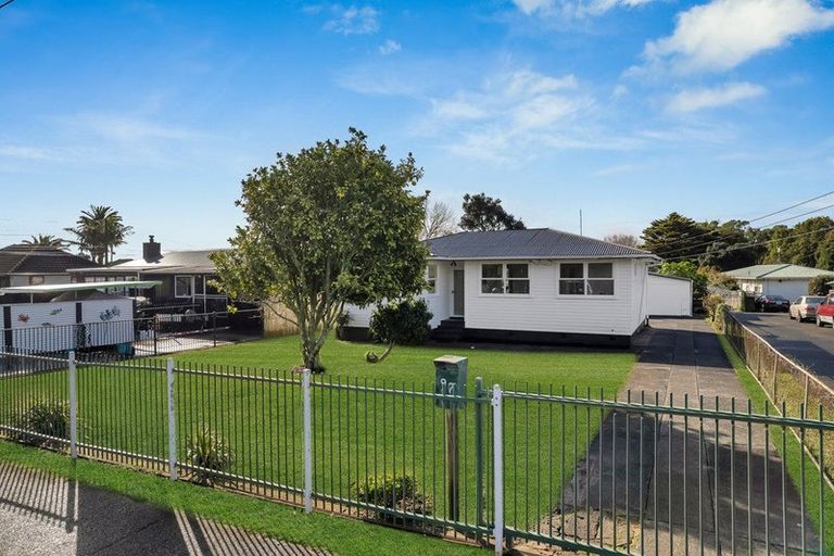 Photo of property in 97 Tidal Road, Mangere, Auckland, 2022