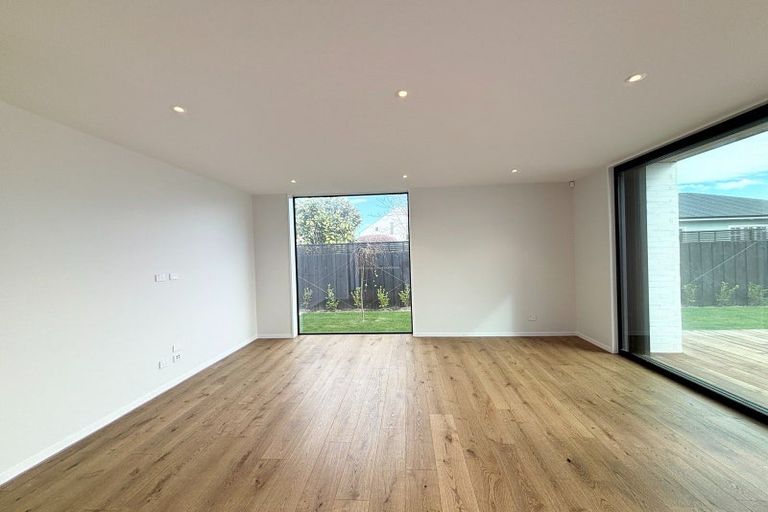 Photo of property in 2/7 Roa Road, Fendalton, Christchurch, 8041