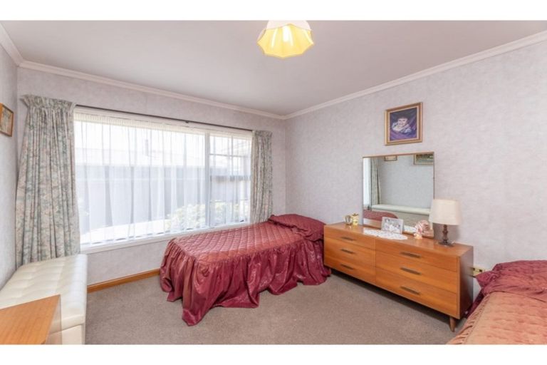 Photo of property in 4 Fenhall Street, Russley, Christchurch, 8042