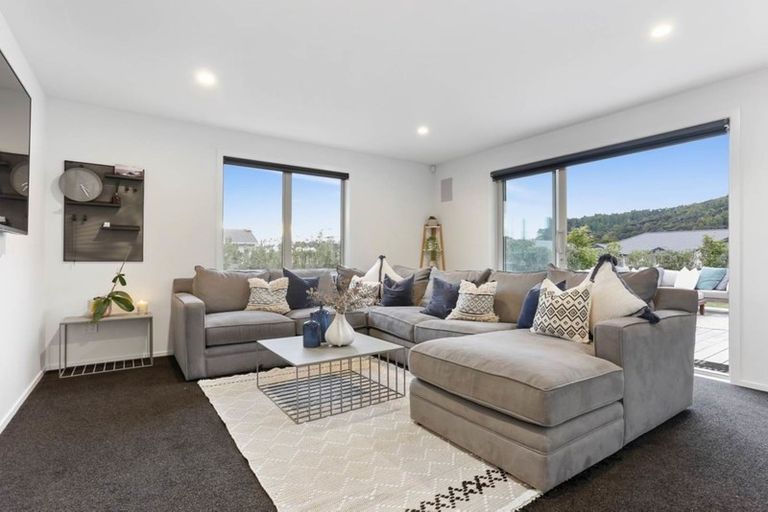 Photo of property in 48 Jane Maree Road, Kumeu, 0810