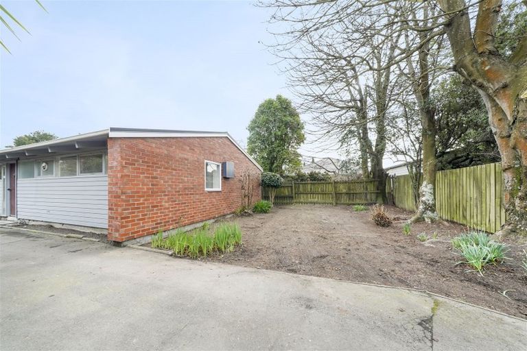 Photo of property in 65 Westburn Terrace, Burnside, Christchurch, 8041