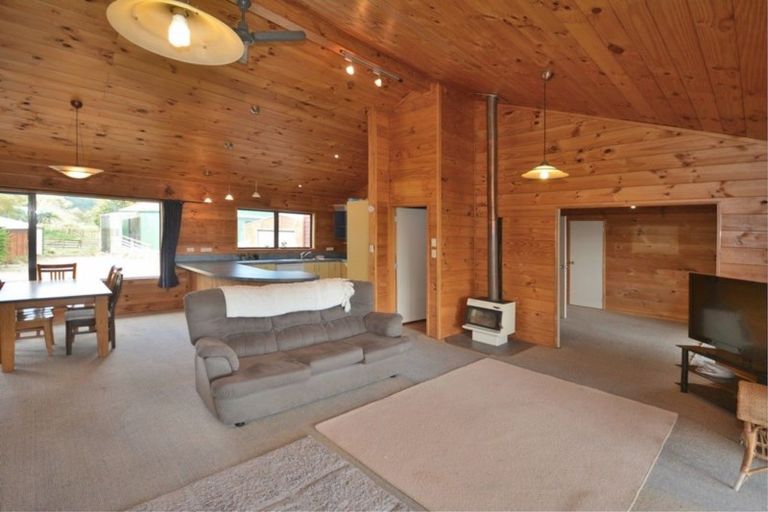 Photo of property in 574 Kaitemako Road, Welcome Bay, Tauranga, 3175