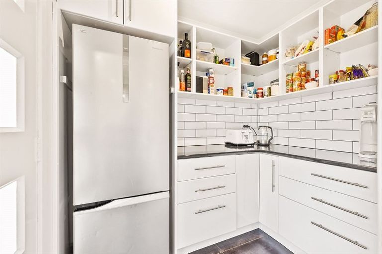 Photo of property in 57 Waipani Road, Te Atatu Peninsula, Auckland, 0610