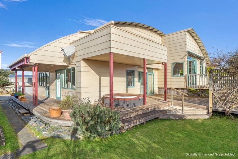 Photo of property in 7 Marquet Place, Tairua, 3508