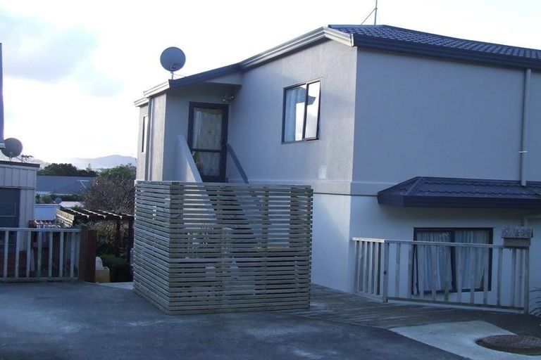 Photo of property in 1b Elphinstone Avenue, Strathmore Park, Wellington, 6022