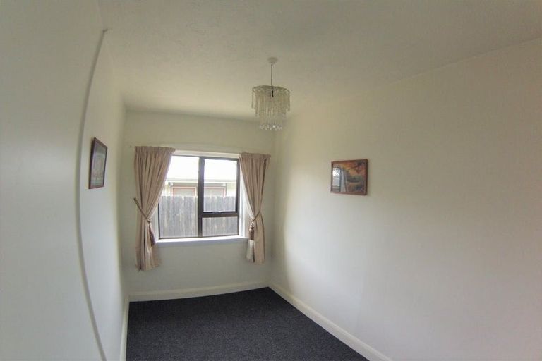 Photo of property in 2/34 Whitmore Street, Edgeware, Christchurch, 8013