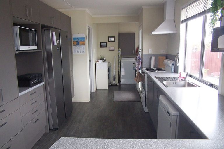 Photo of property in 37 Puriri Crescent, Edgecumbe, 3120