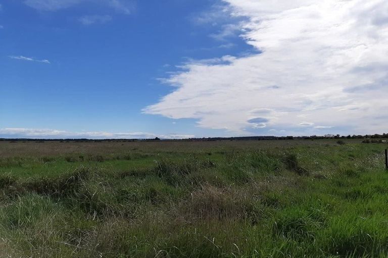 Photo of property in 451 Kainga Road, Brooklands, Christchurch, 8083