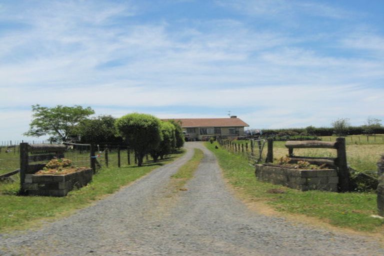 Photo of property in 72 Saddleton Road, Clarks Beach, Pukekohe, 2679