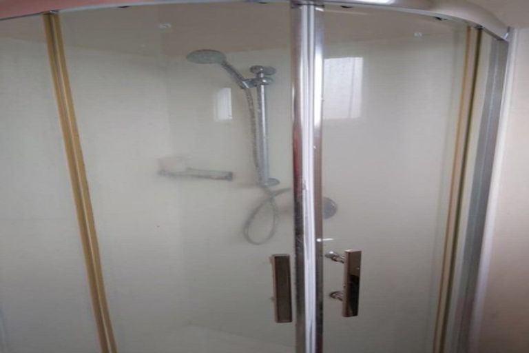 Photo of property in 85 Bruce Road, Glenfield, Auckland, 0629