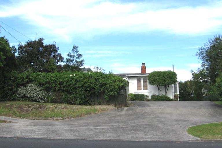 Photo of property in 951 Beach Road, Torbay, Auckland, 0630