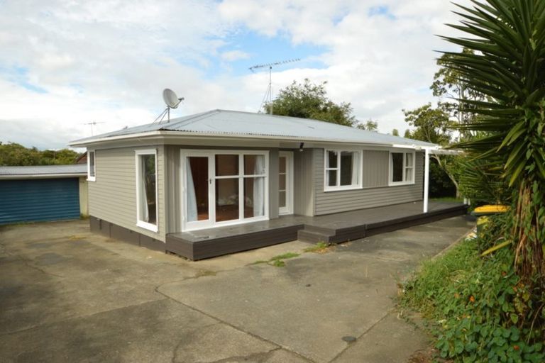 Photo of property in 19 Mcquarrie Avenue, Wattle Downs, Auckland, 2103