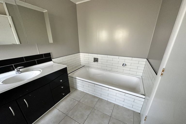 Photo of property in 6061 Great South Road, Horotiu, Hamilton, 3288