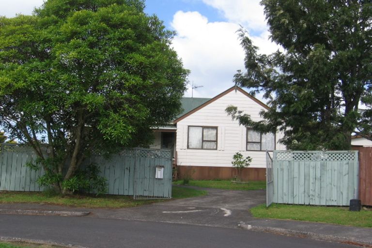 Photo of property in 14 Meilland Place, Glen Eden, Auckland, 0602