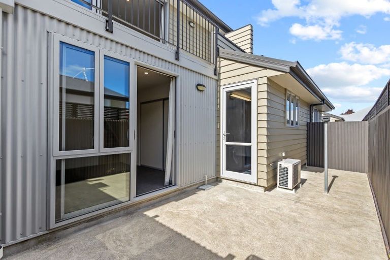 Photo of property in 2/19 Cameron Street, Sydenham, Christchurch, 8023