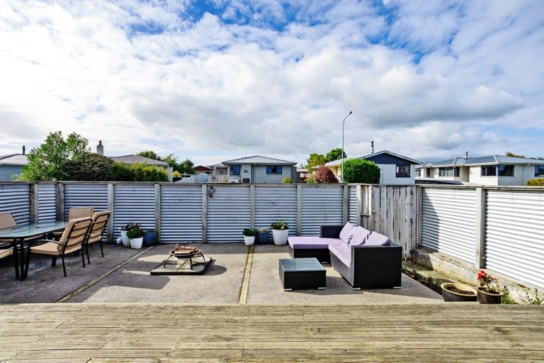 Photo of property in 37 Kinmont Crescent, Newfield, Invercargill, 9812