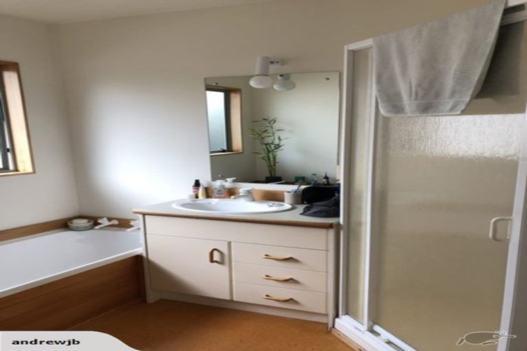 Photo of property in 112 Stanmore Bay Road, Stanmore Bay, Whangaparaoa, 0932