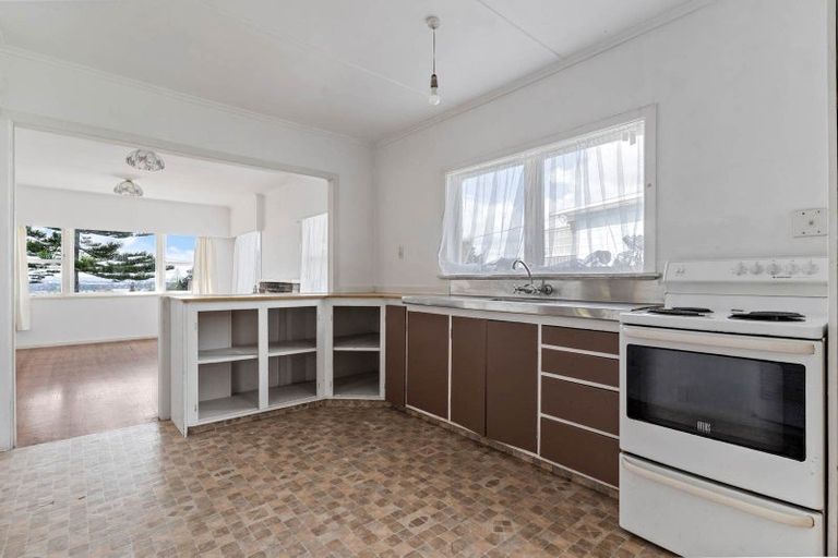 Photo of property in 57 Ranui Avenue, Ranui, Auckland, 0612