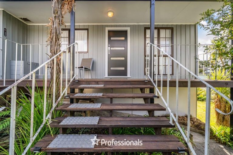 Photo of property in 33 Fenchurch Grove, Stokes Valley, Lower Hutt, 5019