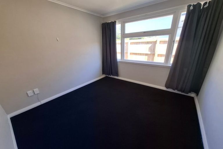 Photo of property in 1/9 Tarahua Road, Vogeltown, New Plymouth, 4310