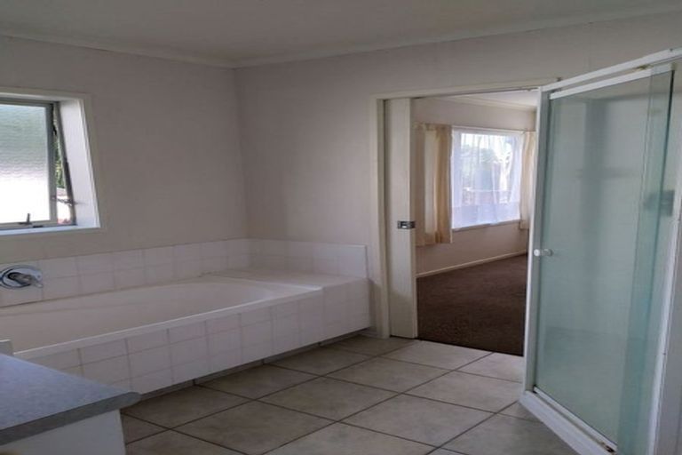 Photo of property in 508 Porchester Road, Randwick Park, Auckland, 2105